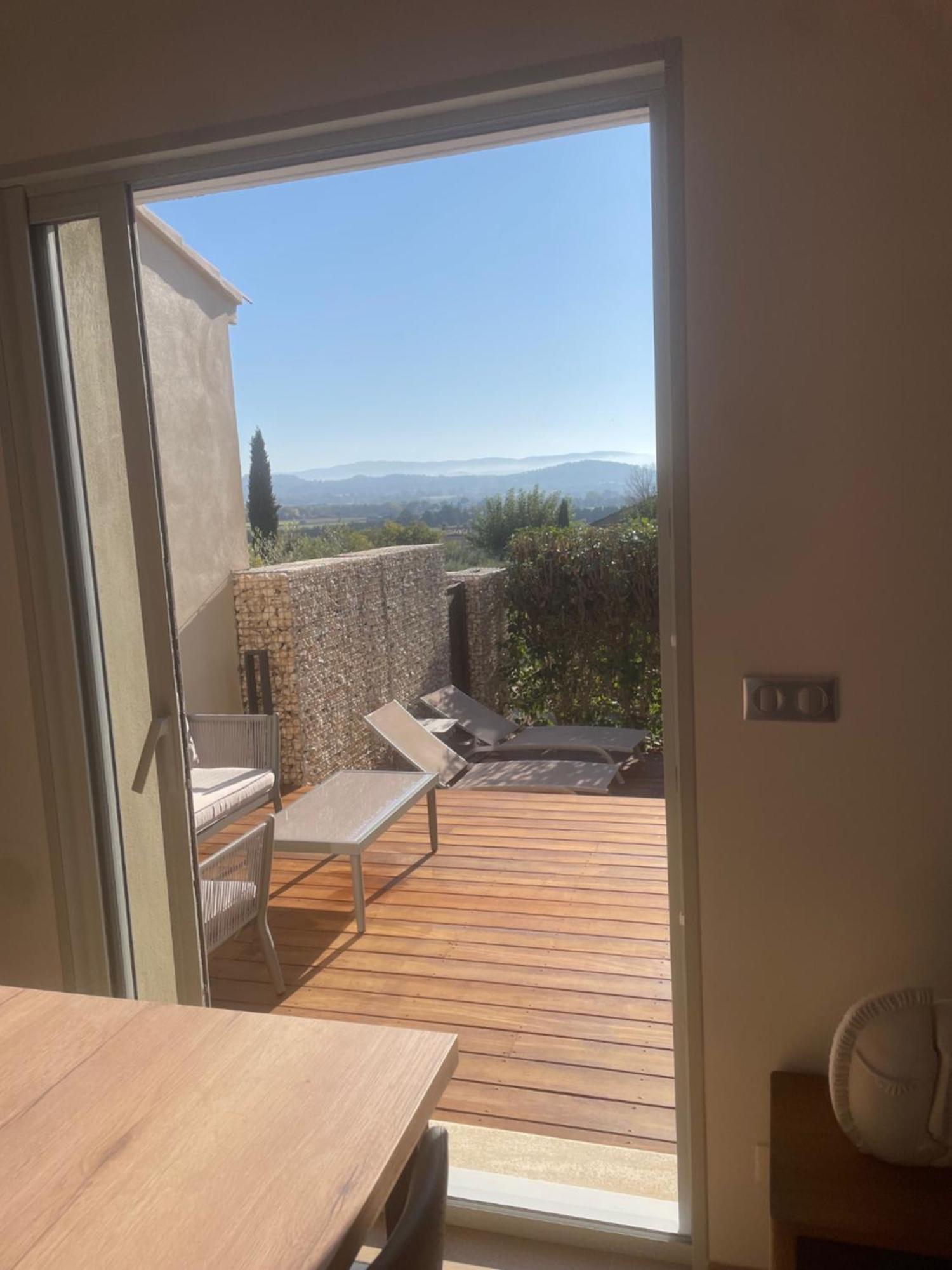 Logement Avec Jacuzzi Joucas Exterior photo